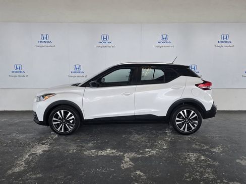 Used 2020 Nissan Kicks SV FWD image 4