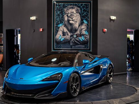 Used 2020 McLaren 600LT Spider RWD image 36