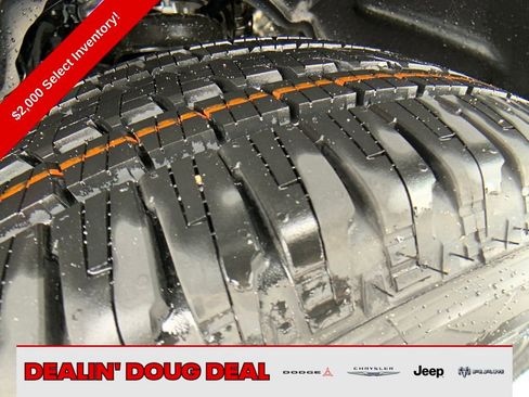 New 2026 RAM 1500 4x4 Crew Cab image 31