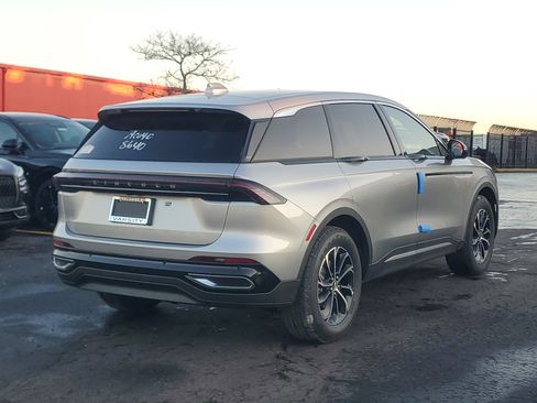 New 2026 Lincoln Nautilus Premier image 4