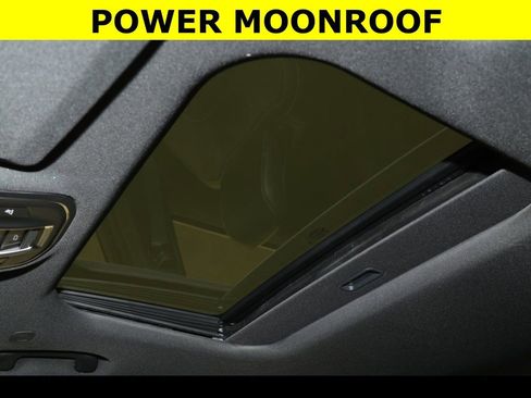 New 2025 Jeep Grand Cherokee Altitude image 2