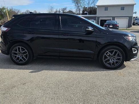 Used 2016 Ford Edge Sport w/ Equipment Group 401A AWD/4WD image 3