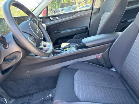 Used 2025 Kia K5 LXS image 10