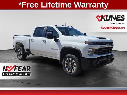 Used 2024 Chevrolet Silverado 2500 Custom AWD/4WD image 1