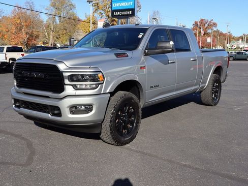 Used 2022 RAM 3500 Laramie w/ Night Edition image 32