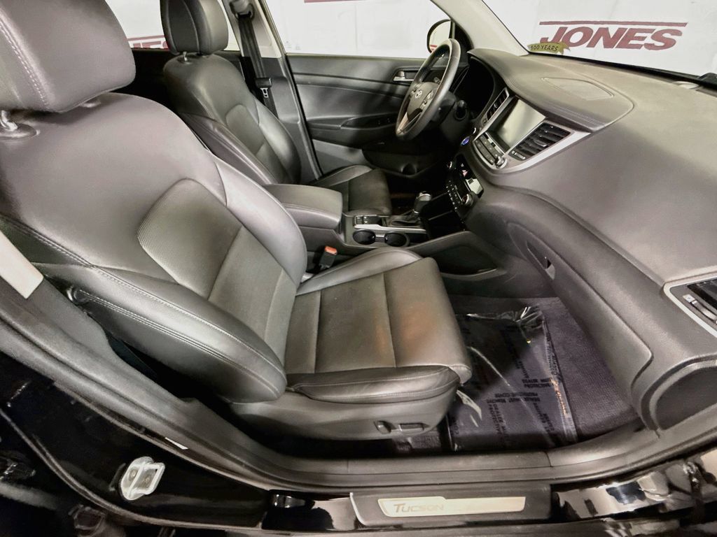 Used 2018 Hyundai Tucson Limited AWD/4WD image 30