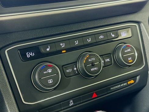 Used 2019 Volkswagen Atlas SE w/ Panoramic Sunroof Package image 17