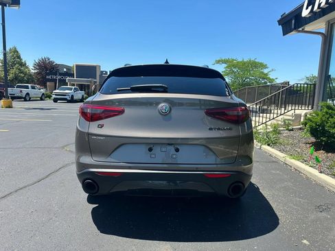 Used 2019 Alfa Romeo Stelvio Ti AWD/4WD image 5