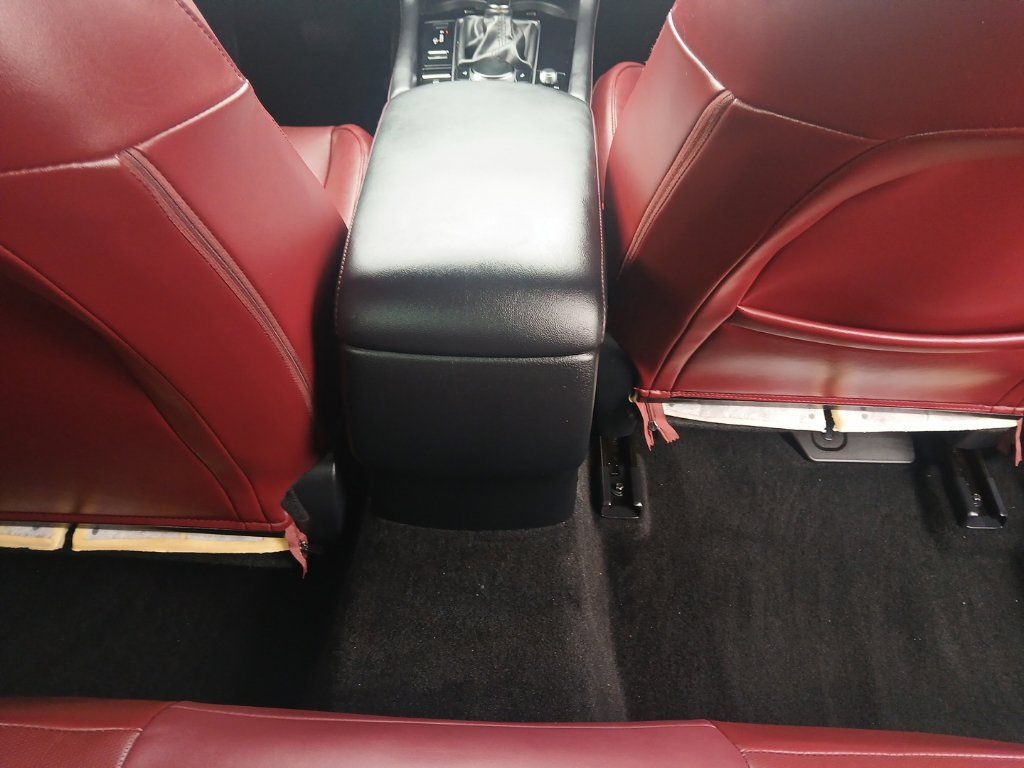 Used 2023 MAZDA MAZDA3 s FWD image 9