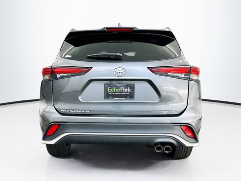 Used 2024 Toyota Highlander XSE image 7