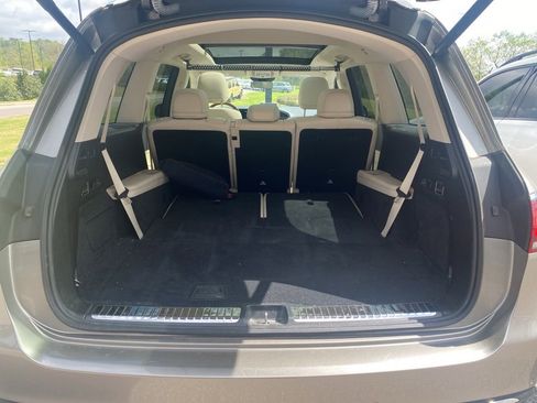 Used 2022 Mercedes-Benz GLS 450 4MATIC image 10