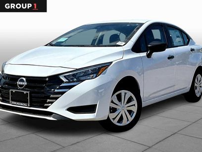 New 2025 Nissan Versa S w/ Trunk Package