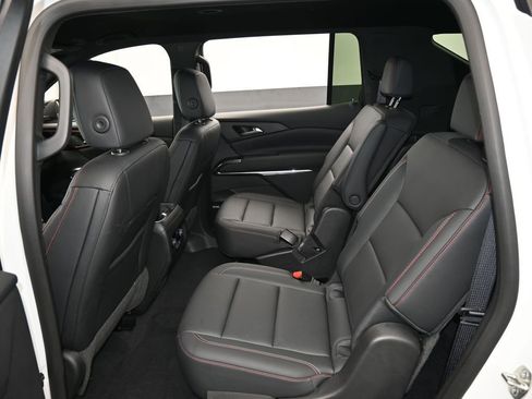 Used 2024 Chevrolet Traverse Z71 w/ Enhanced Driving Package image 40