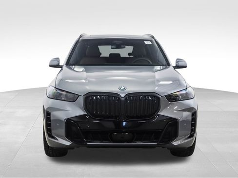 New 2026 BMW X5 xDrive50e w/ Executive Package image 8