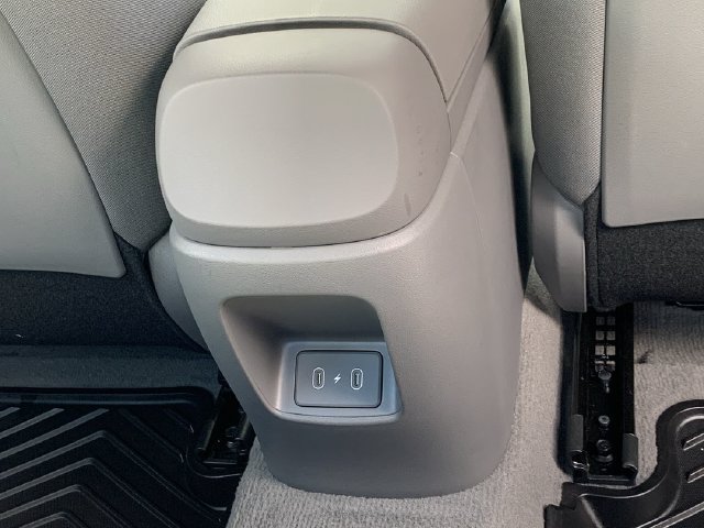 Used 2025 Hyundai Elantra SEL FWD image 35