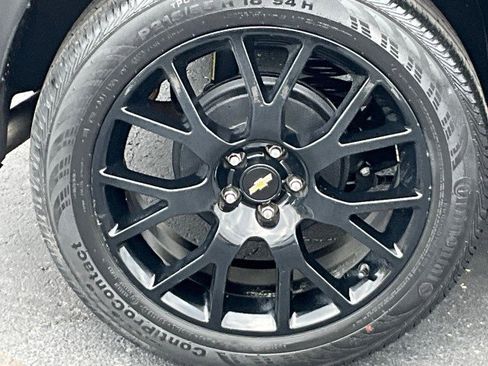Used 2021 Chevrolet Trax LT w/ Sport Edition FWD image 9