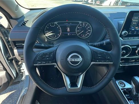 New 2025 Nissan Sentra SR w/ Midnight Edition image 26