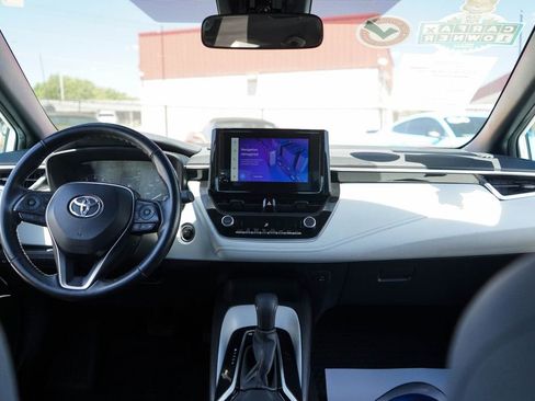 Used 2024 Toyota Corolla SE FWD image 9