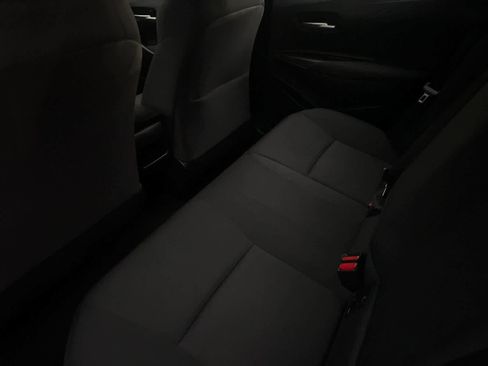 Used 2020 Toyota Corolla LE image 4