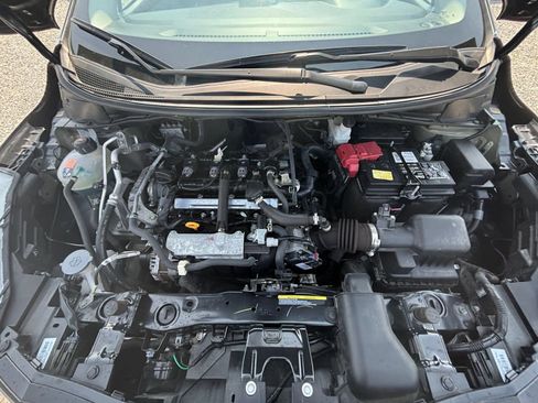 Used 2025 Nissan Versa SV FWD image 29