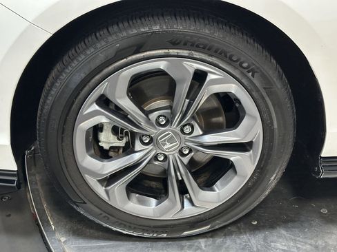 Used 2024 Honda Accord EX-L image 18