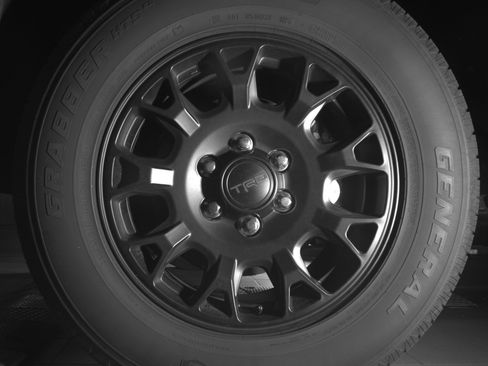 Certified 2025 Toyota Tacoma TRD Sport AWD/4WD image 9