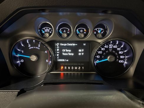 Used 2015 Ford F350 Lariat w/ Lariat Interior Package AWD/4WD image 14