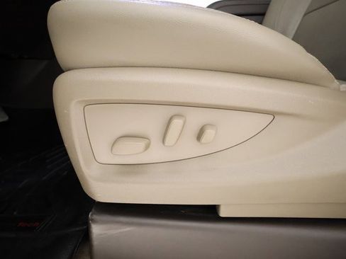 Used 2018 GMC Sierra 1500 SLT image 9