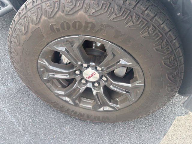 Used 2024 GMC Canyon Elevation w/ Convenience Package RWD image 4