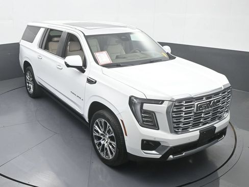 Used 2026 GMC Yukon XL Denali w/ Denali Reserve Package AWD/4WD image 67