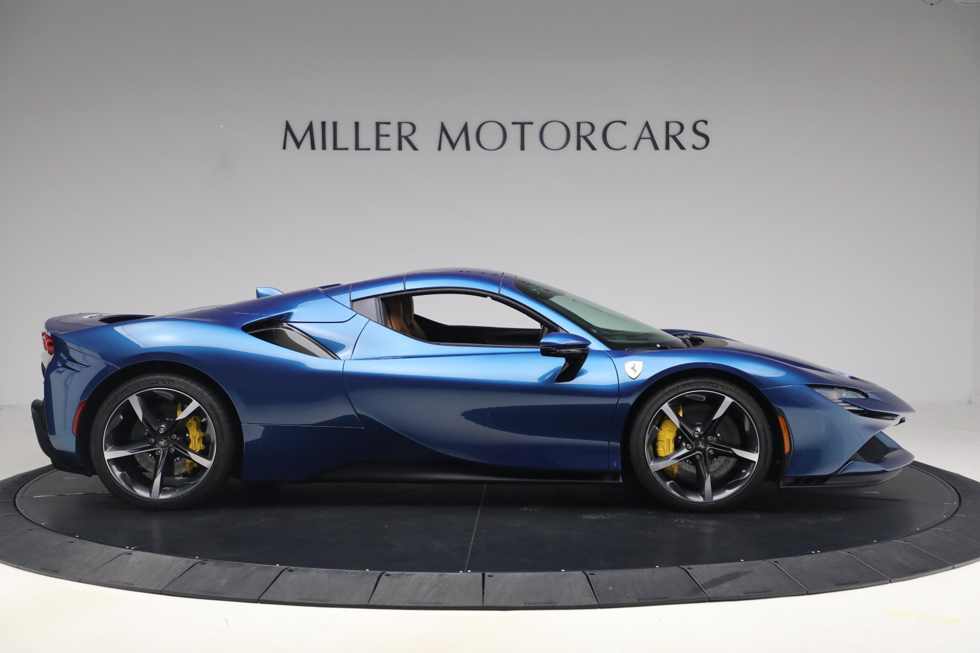 Used 2024 Ferrari SF90 Spider AWD/4WD image 35