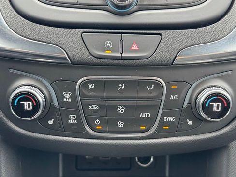 Certified 2024 Chevrolet Equinox LT image 12