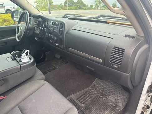 Used 2012 Chevrolet Silverado 1500 LT w/ Interior Plus Package AWD/4WD image 19