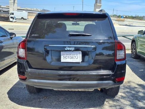 Used 2014 Jeep Compass Sport w/ Power Value Group FWD image 4