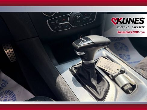 Used 2017 Dodge Charger R/T RWD image 29
