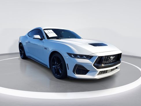 Used 2024 Ford Mustang GT image 4
