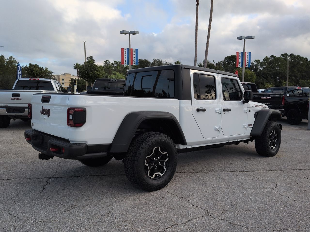 Used 2022 Jeep Gladiator Rubicon w/ LED Lighting Group AWD/4WD image 4