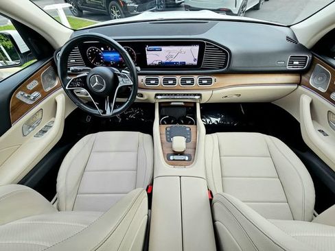Certified 2024 Mercedes-Benz GLS 450 4MATIC image 30