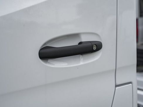 Used 2023 Mercedes-Benz Sprinter 4500 image 10