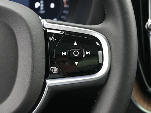 New 2026 Volvo XC60 B5 Plus w/ Protection Package Premier AWD/4WD image 10
