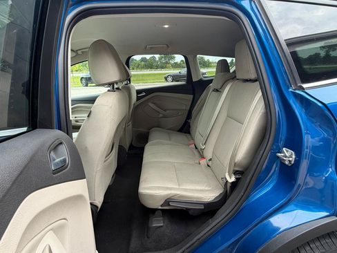 Used 2017 Ford Escape SE AWD/4WD image 12