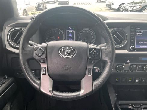 Used 2023 Toyota Tacoma TRD Off-Road image 8