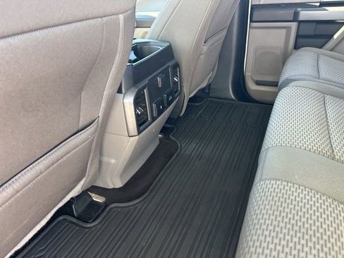 Used 2019 Ford F150 XLT w/ Equipment Group 302A Luxury AWD/4WD image 19