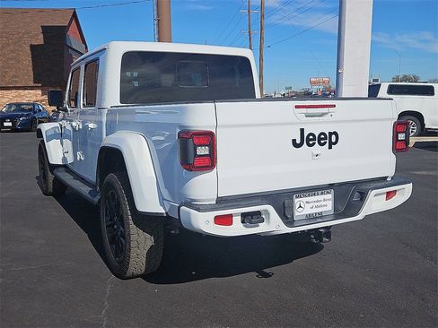 Used 2021 Jeep Gladiator Overland image 5