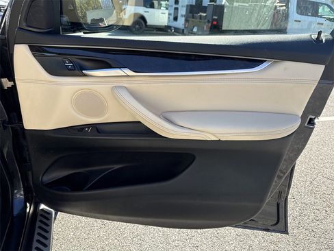 Used 2018 BMW X5 xDrive35i image 16