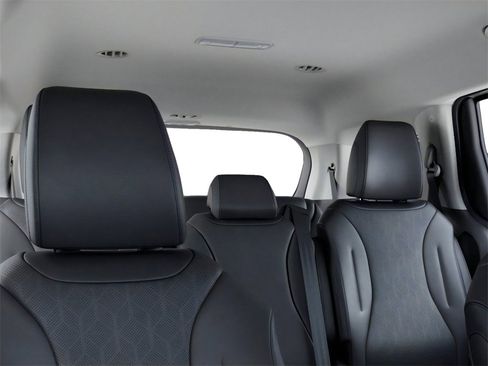 New 2026 Kia Carnival image 27