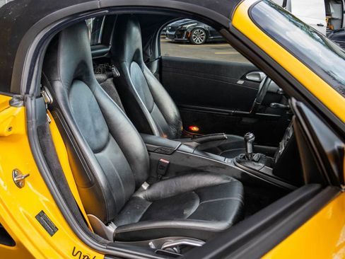 Used 2006 Porsche Boxster RWD image 11