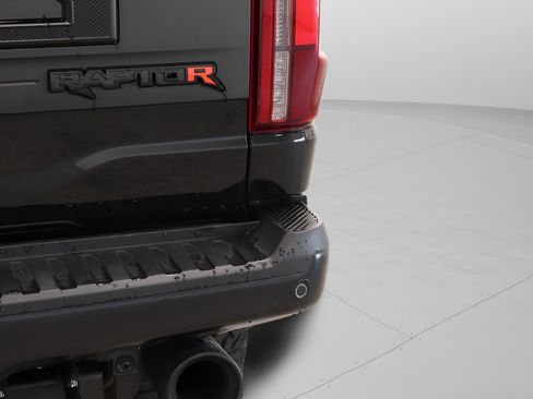 Used 2025 Ford F150 Raptor w/ Equipment Group 803A Raptor R AWD/4WD image 39