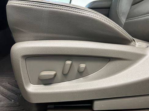 Used 2019 GMC Yukon Denali w/ Denali Ultimate Package AWD/4WD image 10