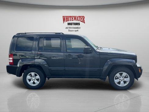Used 2011 Jeep Liberty Sport w/ Popular Equipment Group AWD/4WD image 6